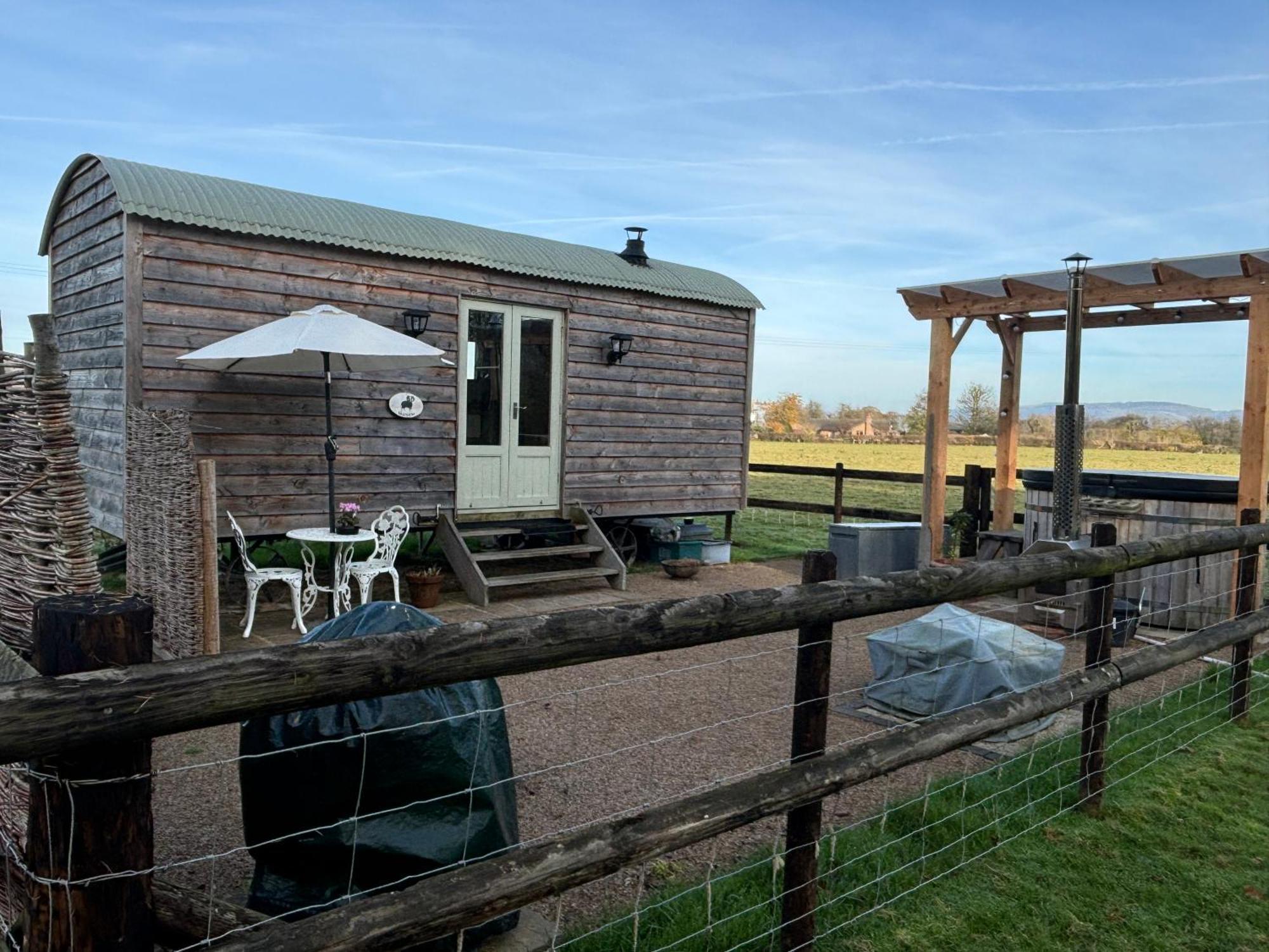 Bron Hafren Bed & Breakfast Montgomery Dış mekan fotoğraf